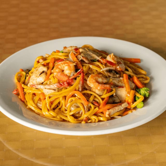 L21 - Combination Lo Mein.