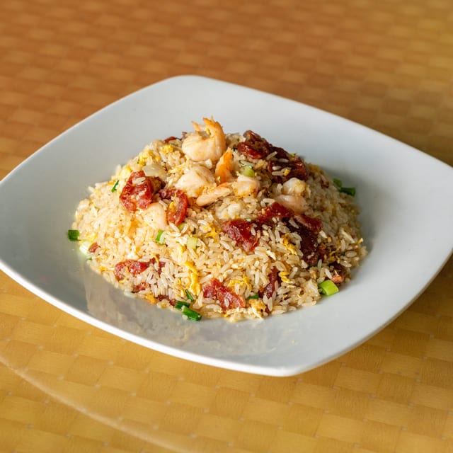R4 - Yang Chow Fried Rice (Cơm Chiên Dương Châu).